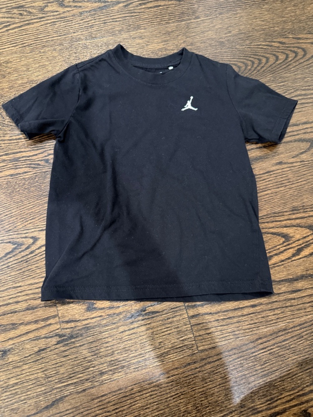 Jordan Black Short Sleeve Kids Tee with White  Size 5/6